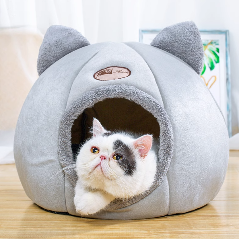 Pat and Pet Emporium | Pet Beds | Sweet Cat Ears Bed